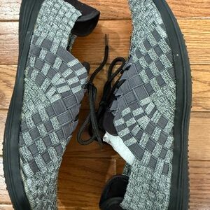 Women’s Woven Knit Slip-On Sneakers — Black and Gray